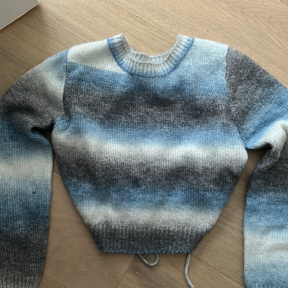 ET CLET sweater